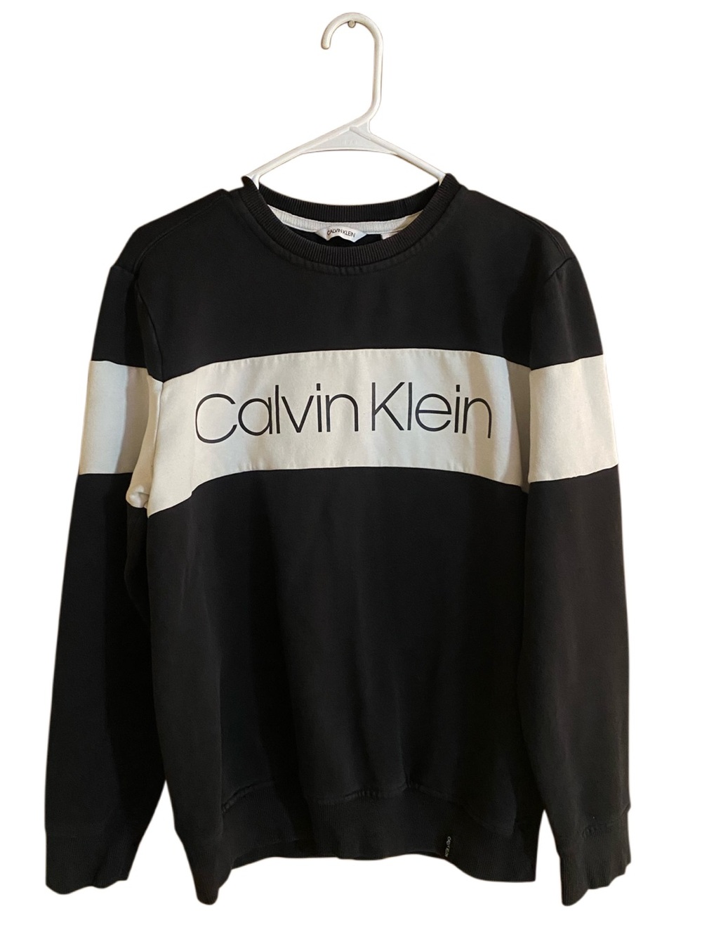 Calvin Klein Black and White Crewneck Sweatshirt